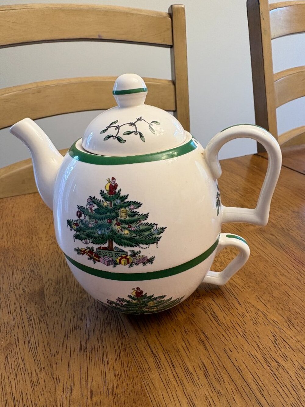 Spode Christmas Tree 'Cheer Tea For One Set' - Picture 3 of 11